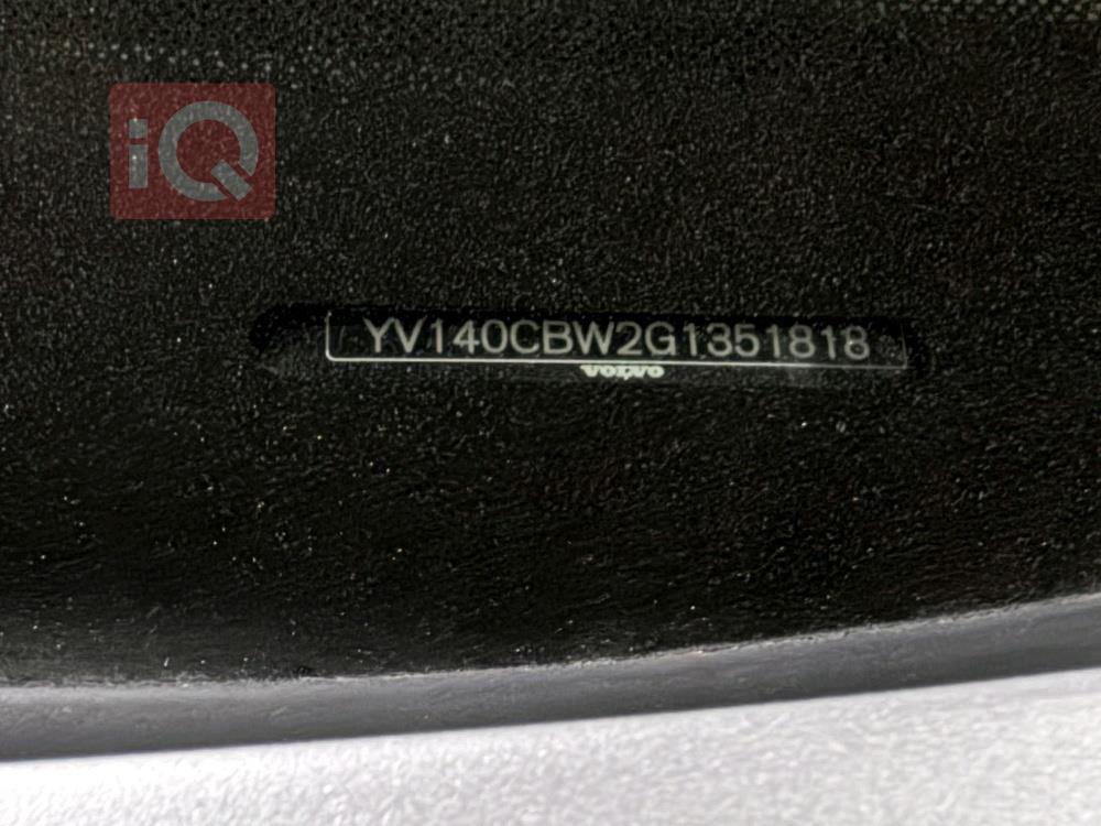 فولفو V70